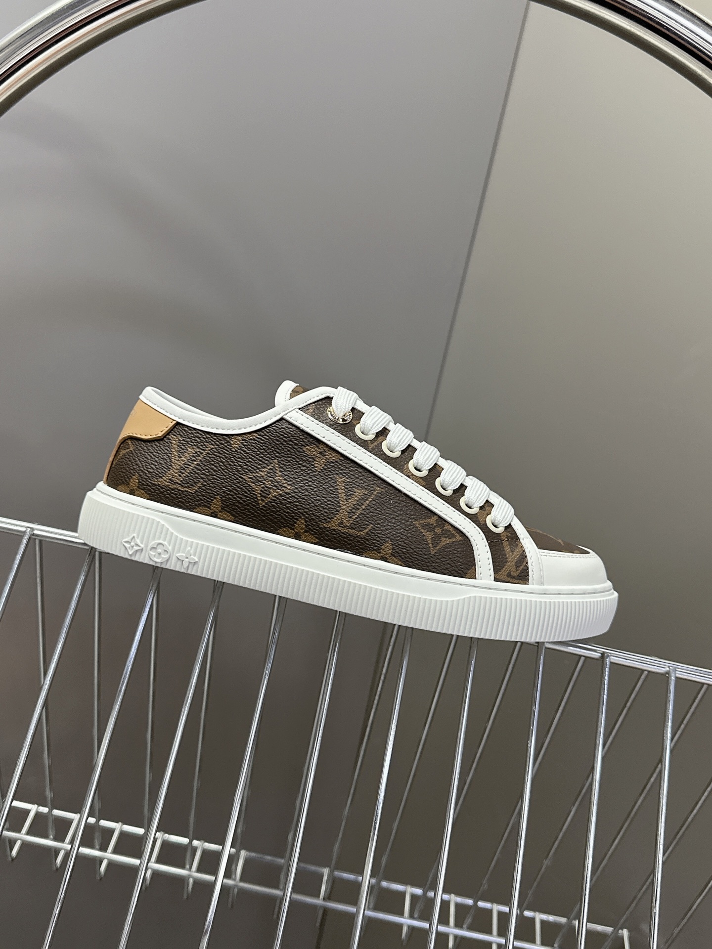  LV路易威登 Lagoon Sneaker 25ss春夏新款 丹宁牛仔帆布鞋 春夏限定 真的有人可以拒