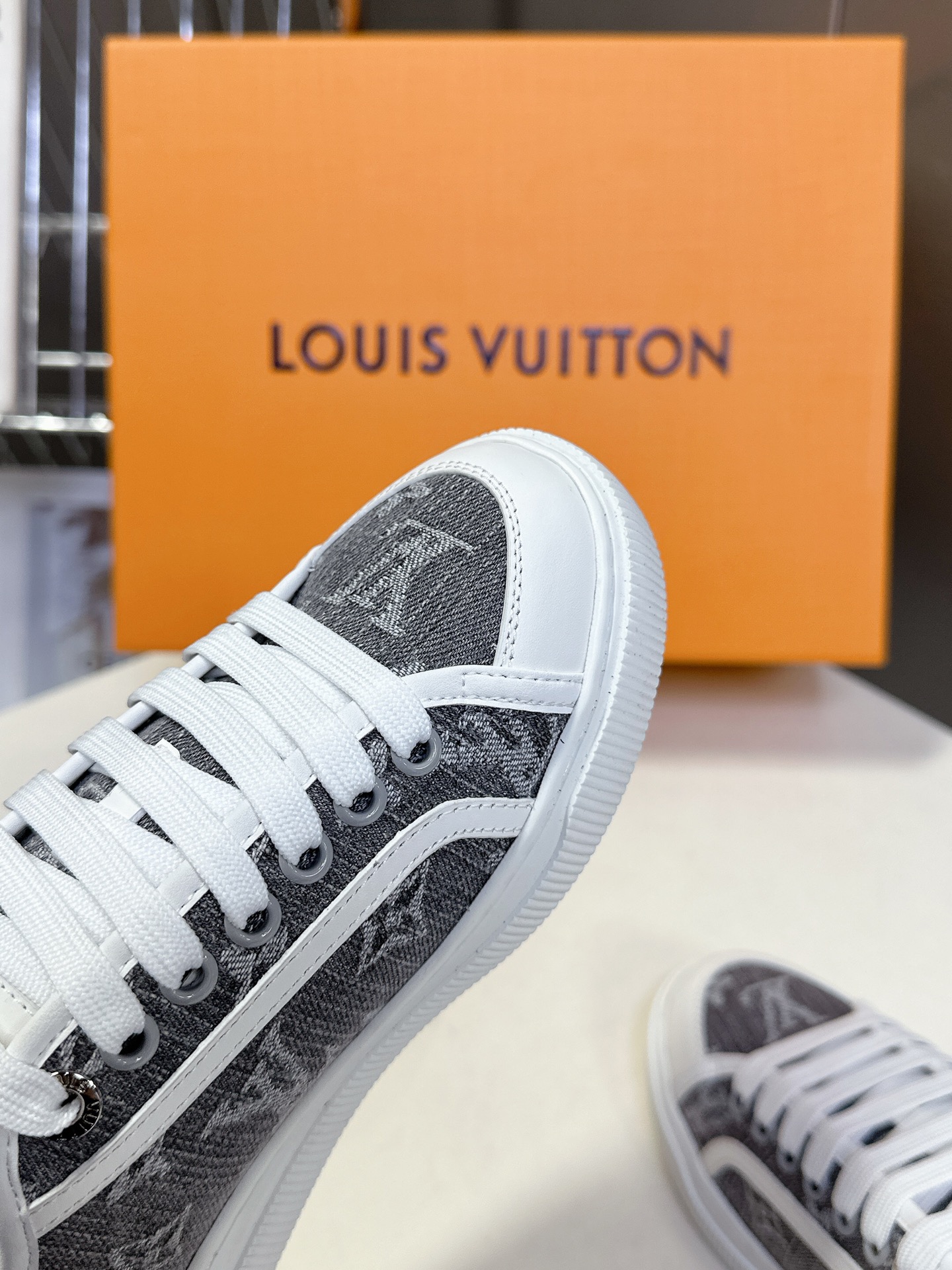  LV路易威登 Lagoon Sneaker 25ss春夏新款 丹宁牛仔帆布鞋 春夏限定 真的有人可以拒