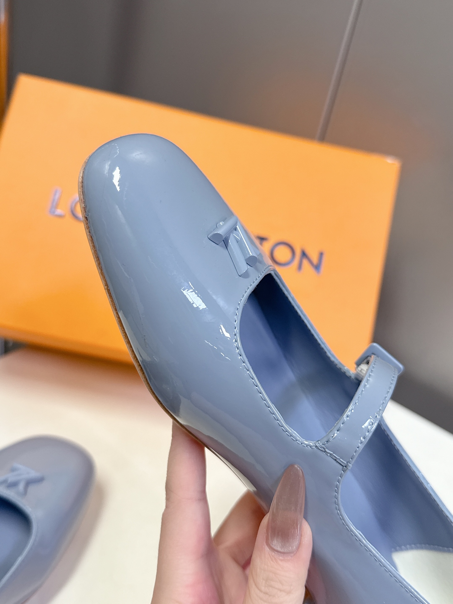  Louis Vuitton 路易威登春夏玛丽珍时装平底鞋 春夏秀场出镜率最高的一款单品 超多名模上脚 
