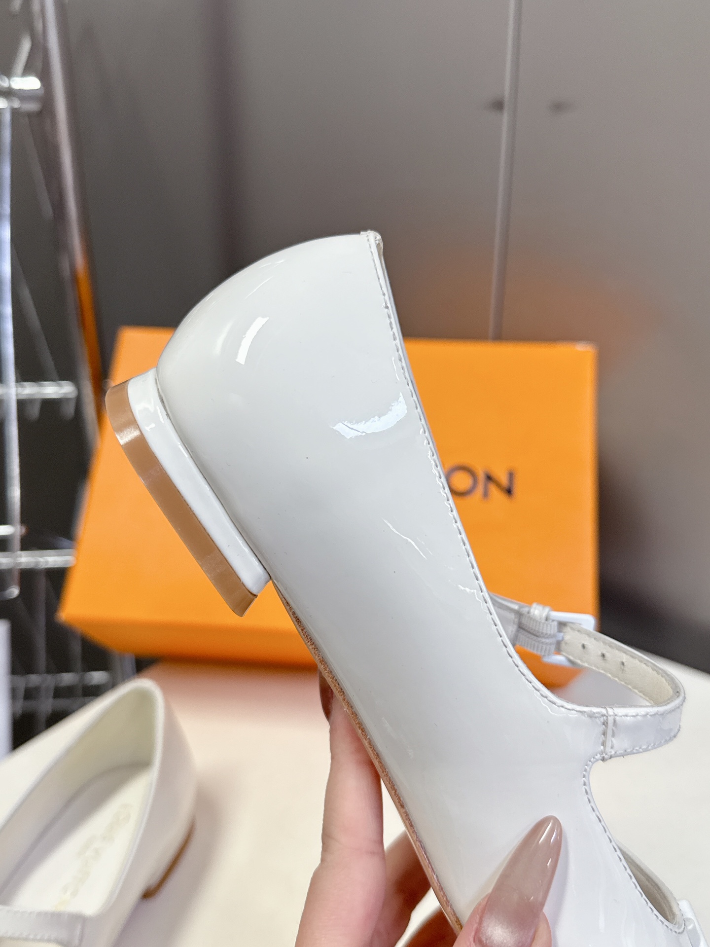  Louis Vuitton 路易威登春夏玛丽珍时装平底鞋 春夏秀场出镜率最高的一款单品 超多名模上脚 