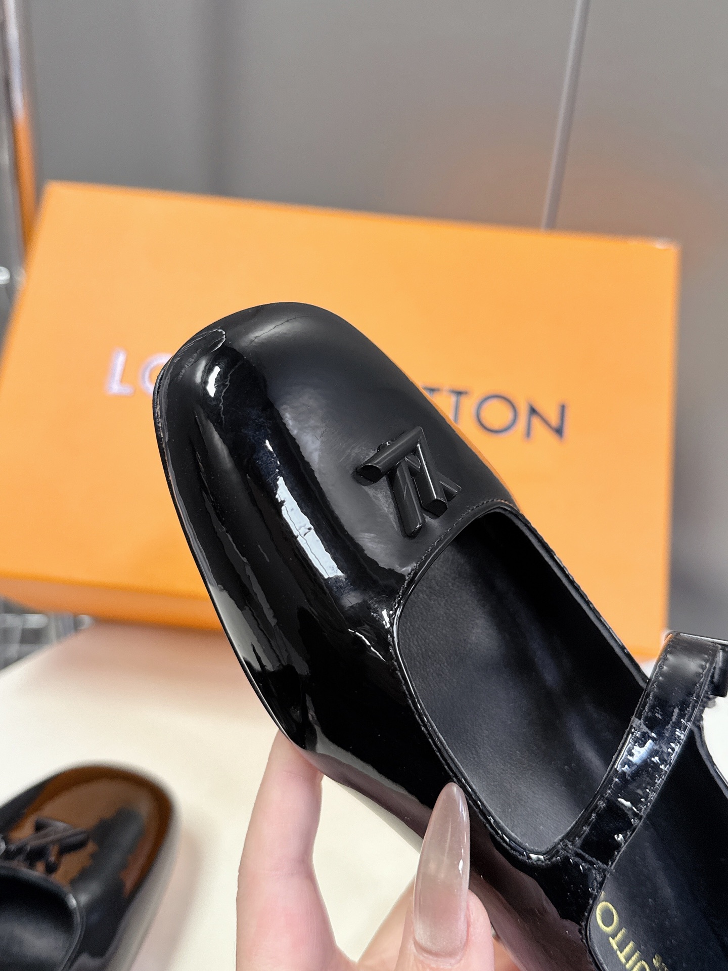  Louis Vuitton 路易威登春夏玛丽珍时装平底鞋 春夏秀场出镜率最高的一款单品 超多名模上脚 