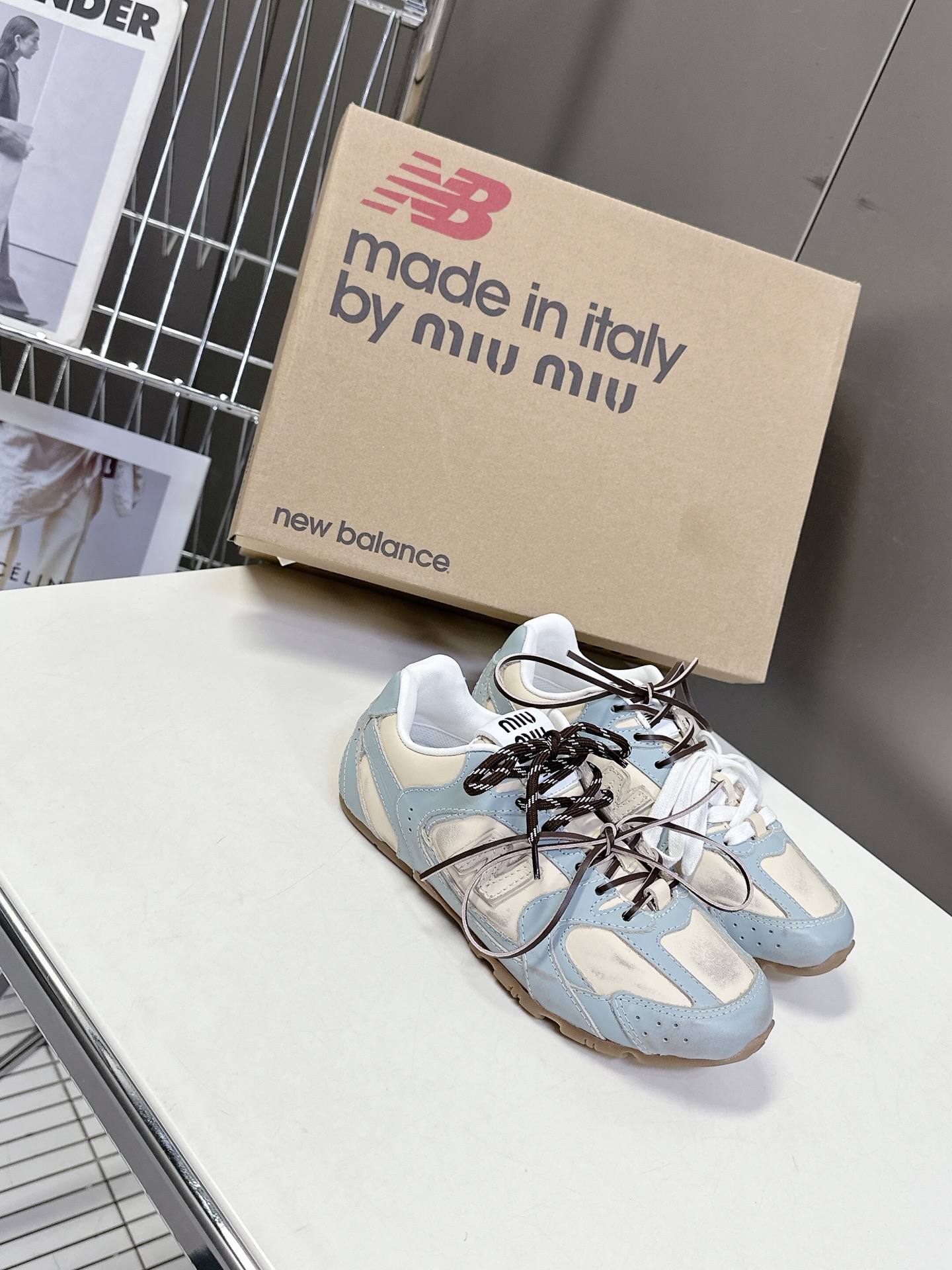  Miu Miu✖️New Balance 联名系列运动鞋、各大品牌都热衷于跨界联名、缪缪这次联名诚意满