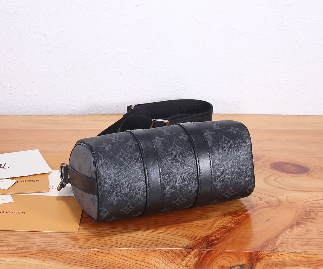 【163C01动态芯片】‼️顶级原单、加强版‼️ 本款 Keepall 25 手袋取材 Monogram Eclipse 【163C01动态芯片】‼️顶级原单、加强版‼️ 本款 Keepall 25 手袋取材 Monogram Eclipse