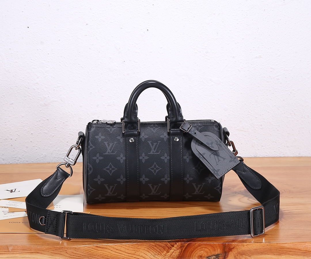 【163C01动态芯片】‼️顶级原单、加强版‼️ 本款 Keepall 25 手袋取材 Monogram Eclipse 【163C01动态芯片】‼️顶级原单、加强版‼️ 本款 Keepall 25 手袋取材 Monogram Eclipse