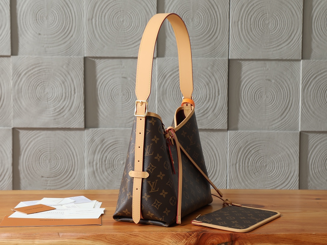 【163C01动态芯片】‼️顶级原单、加强版‼️CarryAll 小号手袋取材 Monogram 帆布和皮革饰边,成就都 【163C01动态芯片】‼️顶级原单、加强版‼️CarryAll 小号手袋取材 Monogram 帆布和皮革饰边,成就都