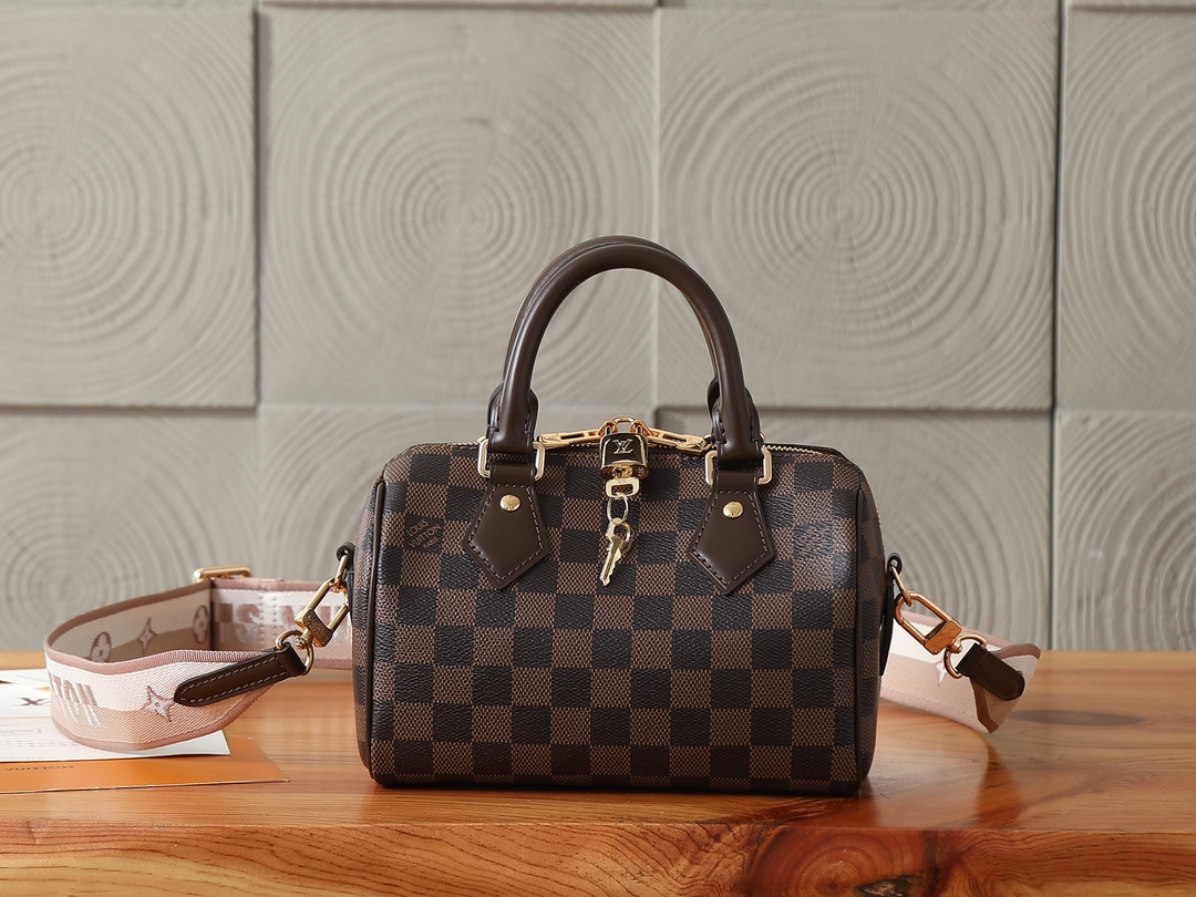 【163C01动态芯片】‼️顶级原单、加强版‼️Speedy Bandoulière 20 手袋取材 Damier Eb 【163C01动态芯片】‼️顶级原单、加强版‼️Speedy Bandoulière 20 手袋取材 Damier Eb