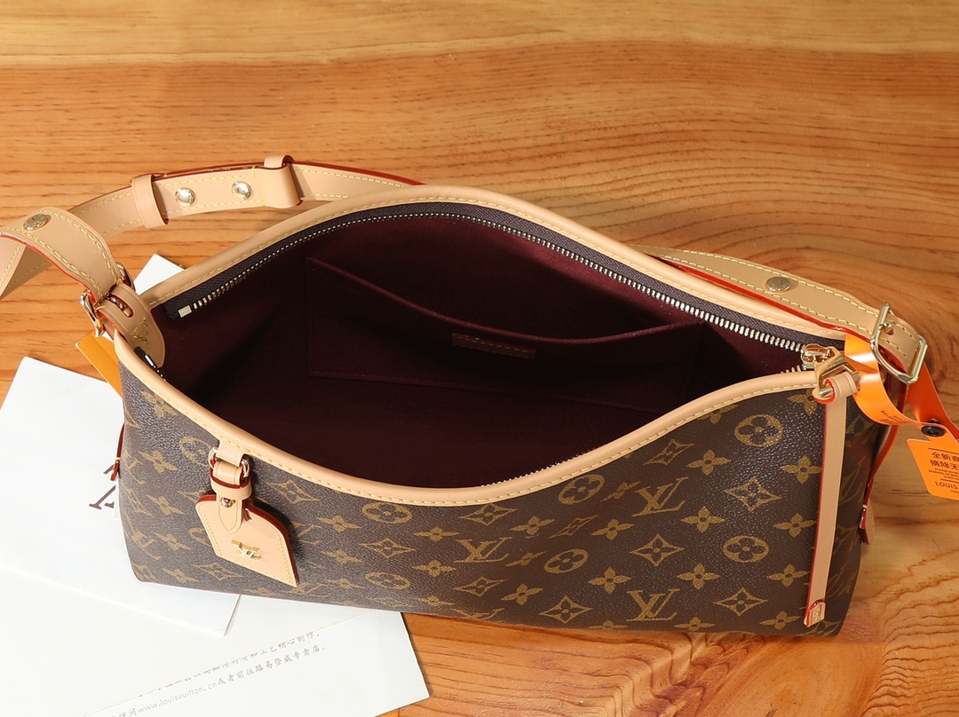 【163C01动态芯片】‼️顶级原单、加强版‼️Carryall East West 手袋采用 Monogram 帆布塑