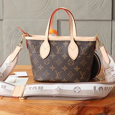 【163C01动态芯片】‼️顶级原单、加强版‼️Neverfull BB 手袋将品牌经典 Neverfull 手袋化为迷 【163C01动态芯片】‼️顶级原单、加强版‼️Neverfull BB 手袋将品牌经典 Neverfull 手袋化为迷