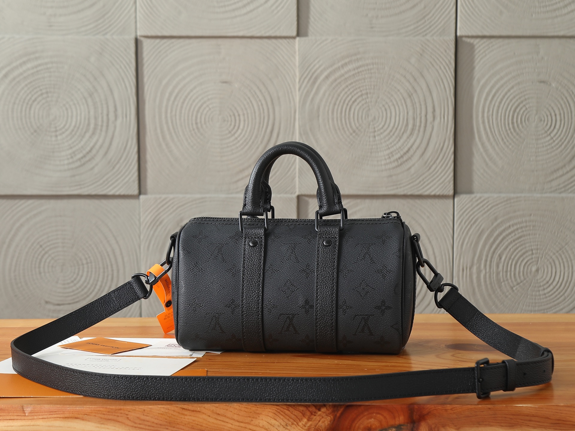 【163C01动态芯片】‼️顶级原单、加强版‼️Keepall Bandoulière 25 手袋为 Monogram 【163C01动态芯片】‼️顶级原单、加强版‼️Keepall Bandoulière 25 手袋为 Monogram