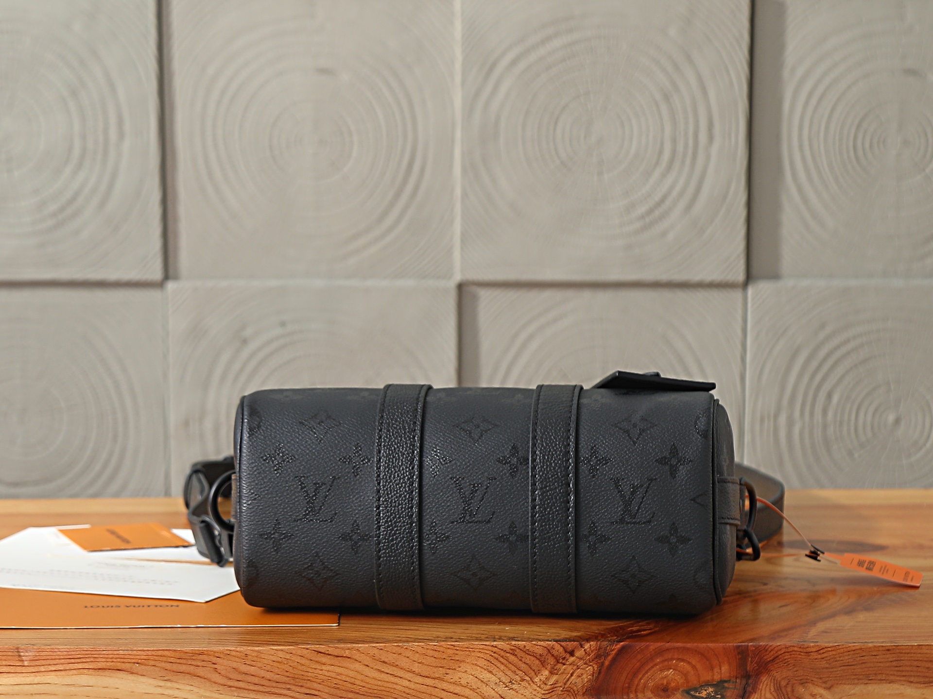 【163C01动态芯片】‼️顶级原单、加强版‼️Keepall Bandoulière 25 手袋为 Monogram 【163C01动态芯片】‼️顶级原单、加强版‼️Keepall Bandoulière 25 手袋为 Monogram