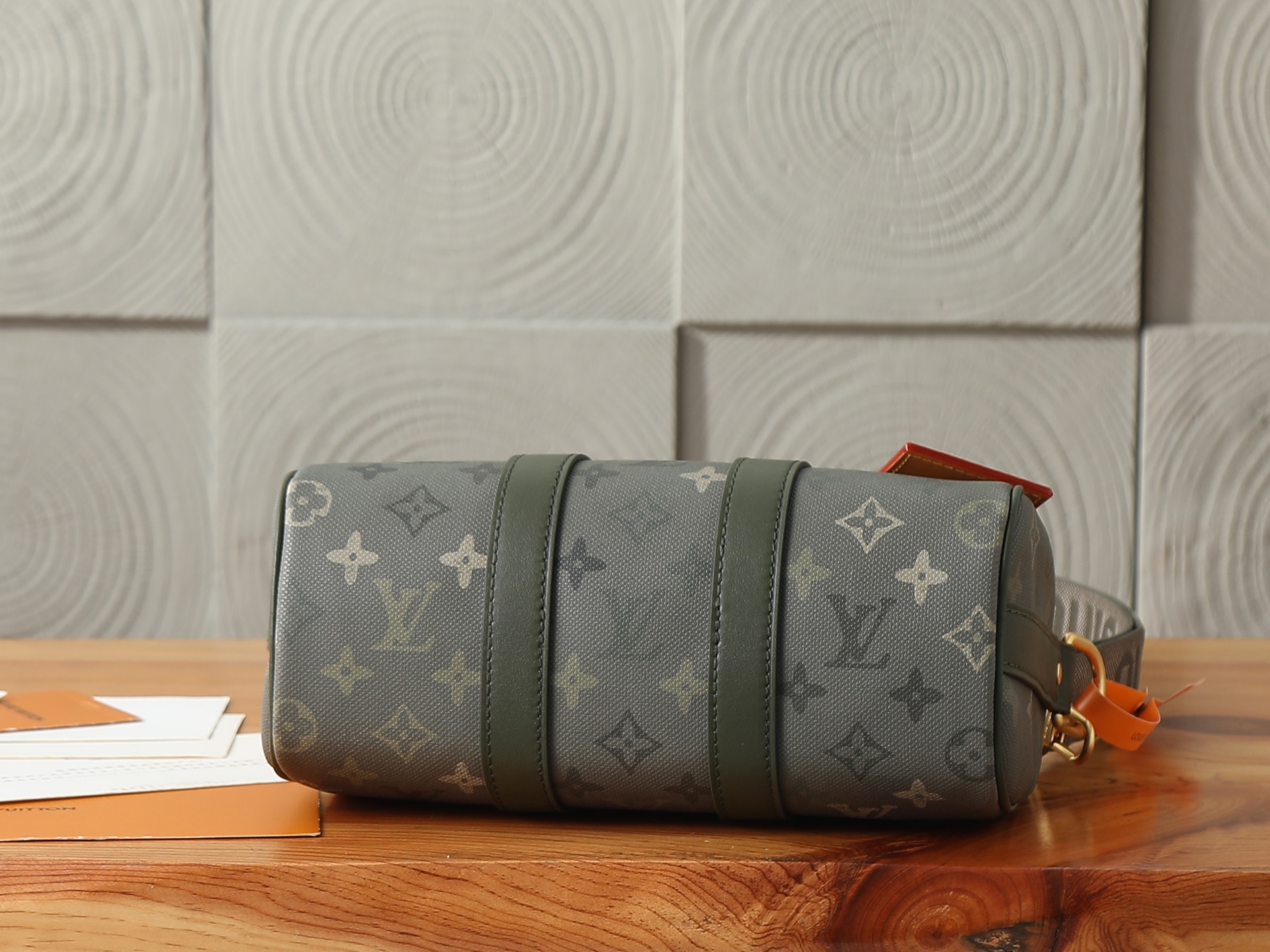 【163C01动态芯片】‼️顶级原单、加强版‼️Keepall Bandoulière 25 手袋为 Monogram 【163C01动态芯片】‼️顶级原单、加强版‼️Keepall Bandoulière 25 手袋为 Monogram