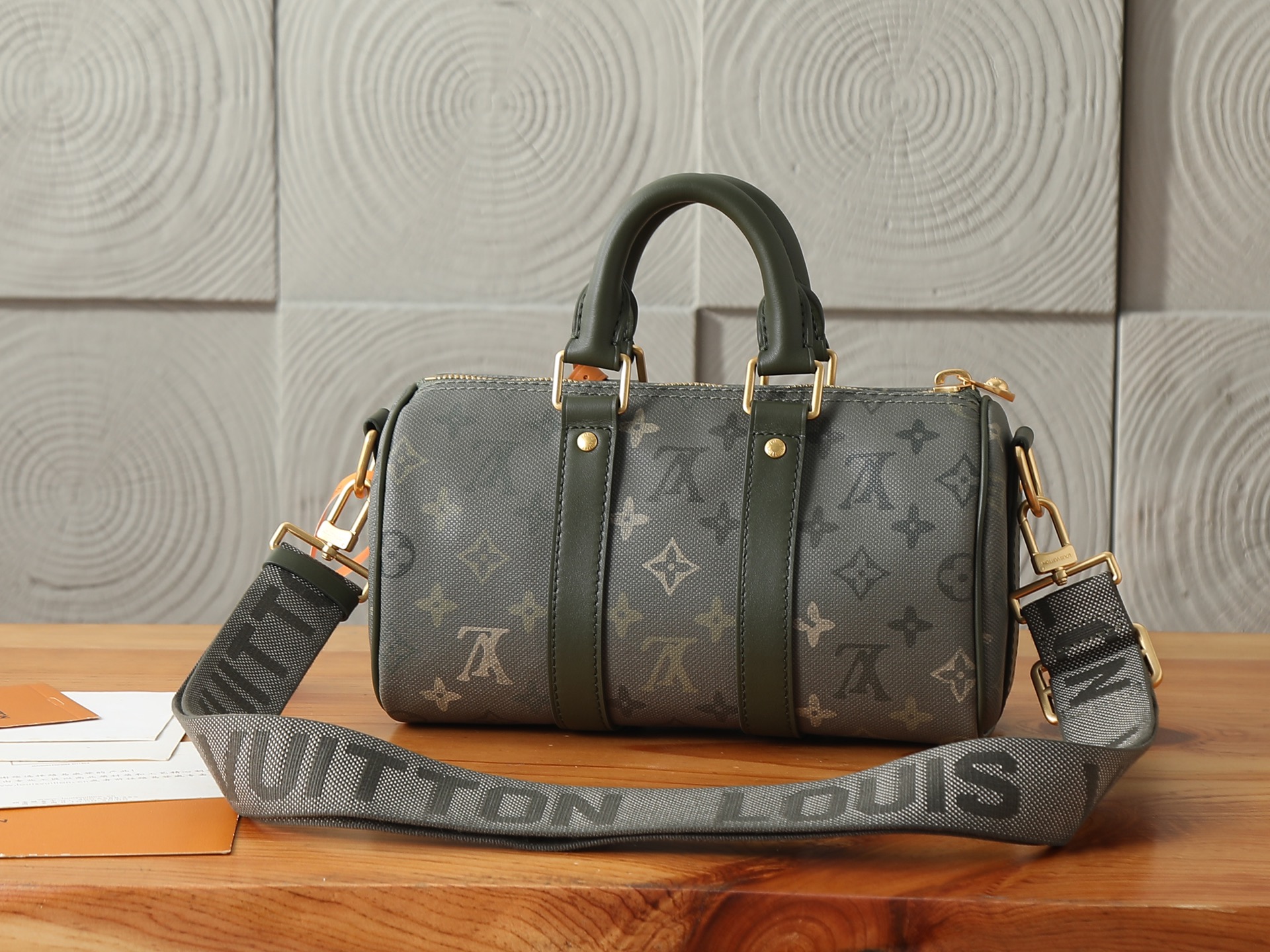 【163C01动态芯片】‼️顶级原单、加强版‼️Keepall Bandoulière 25 手袋为 Monogram 【163C01动态芯片】‼️顶级原单、加强版‼️Keepall Bandoulière 25 手袋为 Monogram