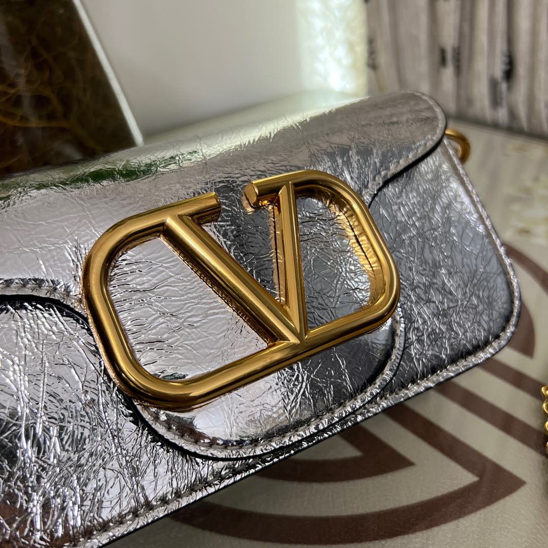 2030S P1449 Ex Gratia Garavani Mini Loc Ò Calves Handbag, Vlogo Signature Details - 图片 6