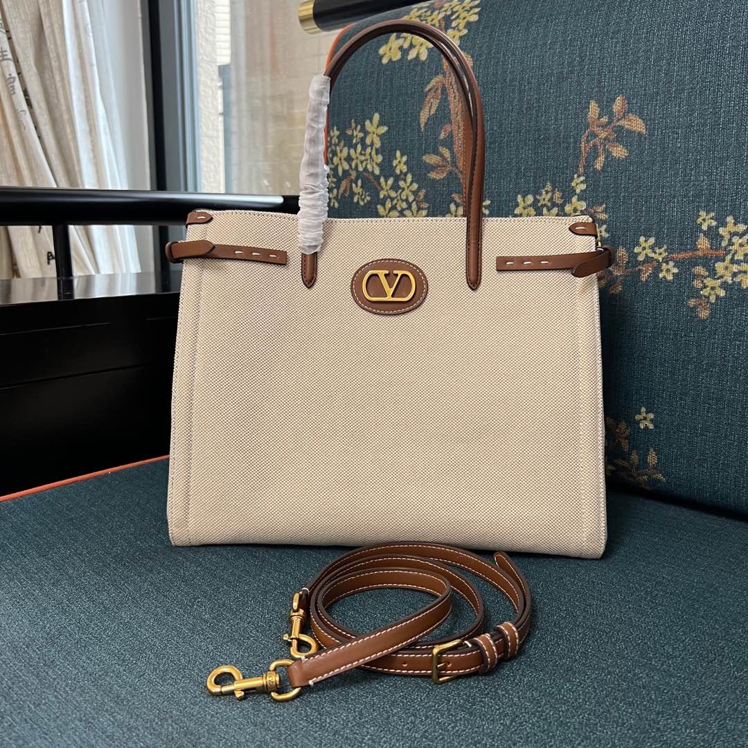 2016L Garavani Antibes Handbag: Features, Size, and Accessories