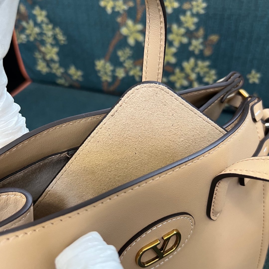 2016S Garavani Antibes Handbags: Features and Specifications in Detail - 图片 8