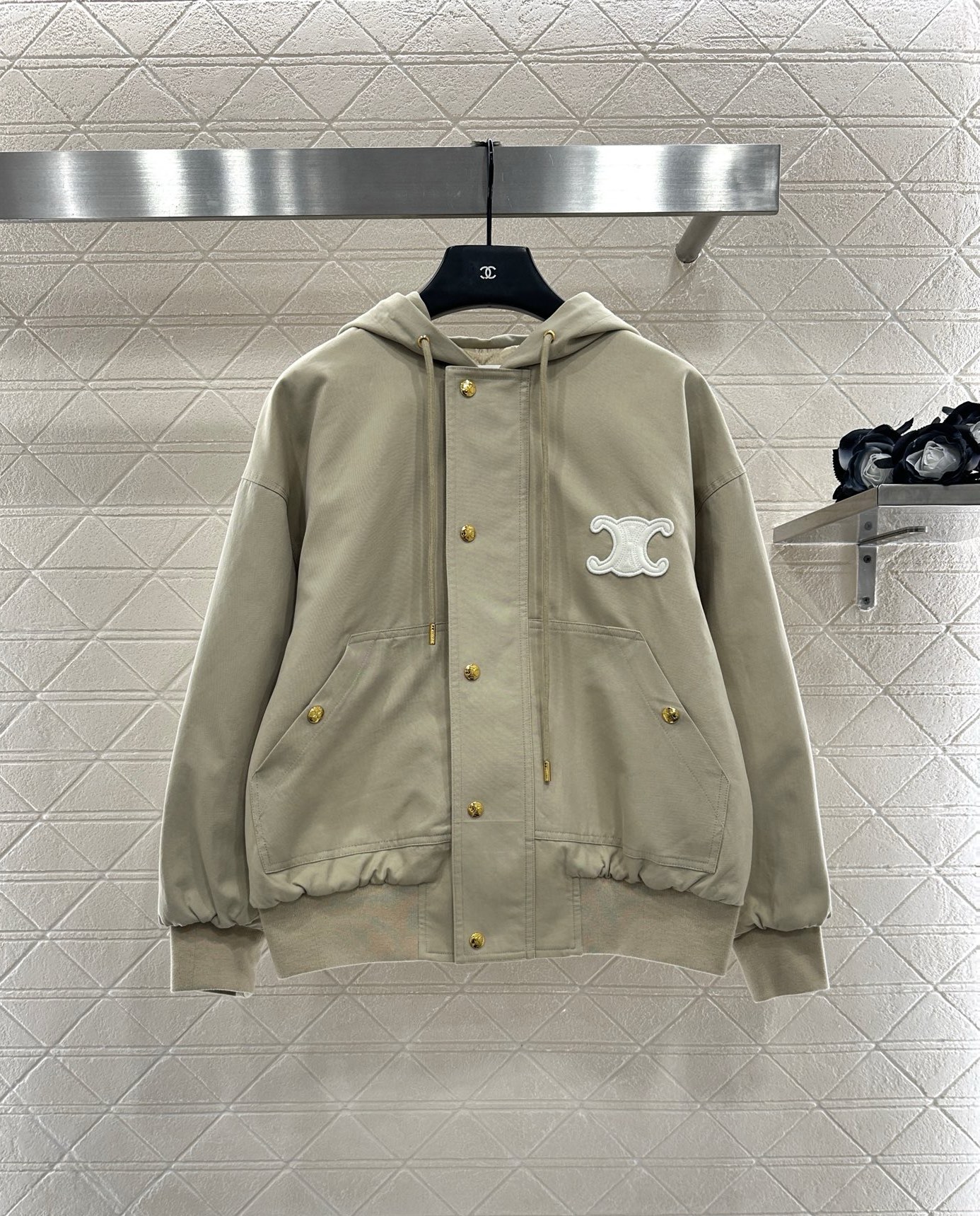 ♥Celin*♥2025新品上架 连帽夹棉抽绳外套定制YB斜纹全棉材质，质感光泽，品相十足，裁剪垂顺流畅