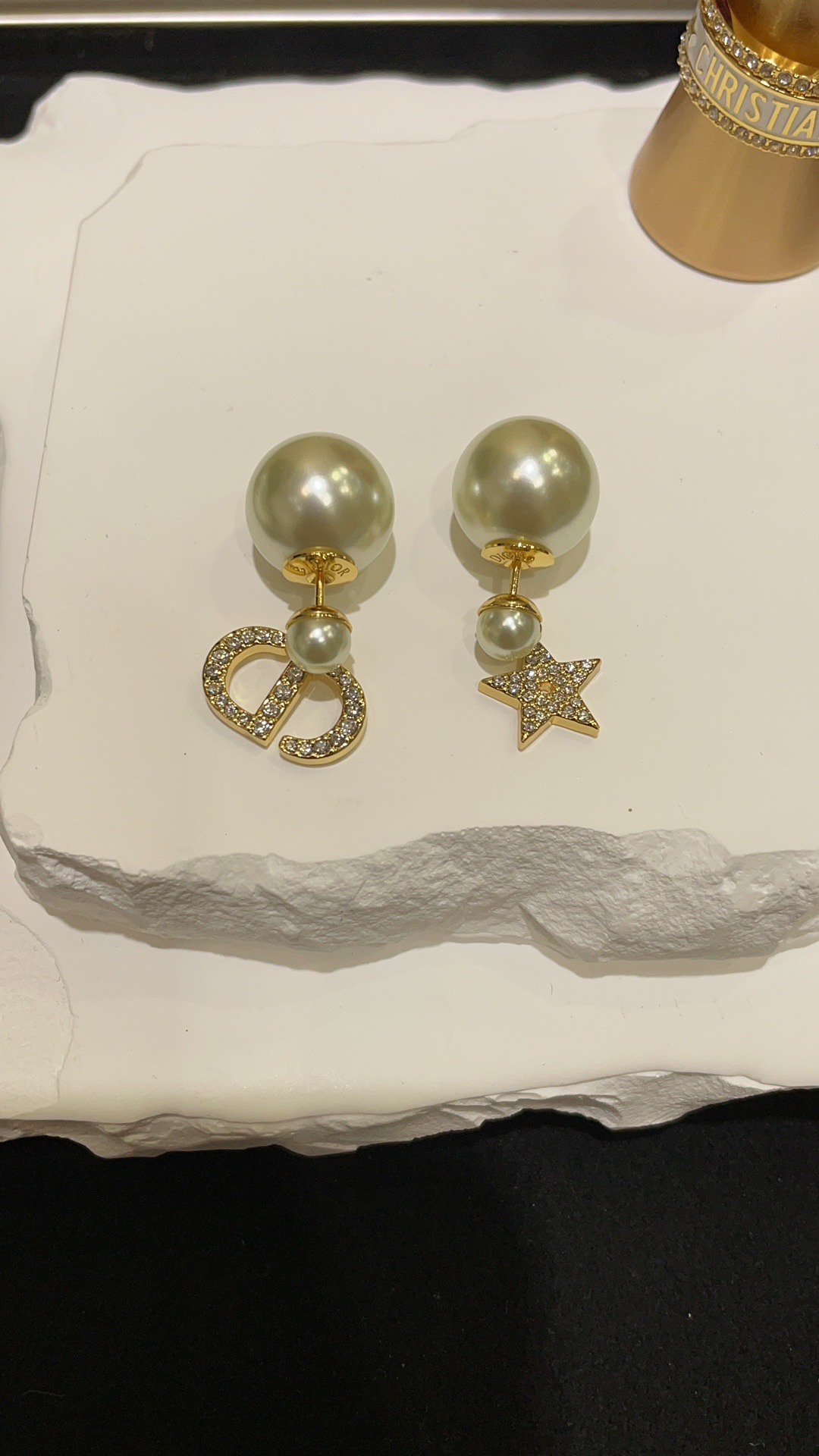 NO:635921,Christmas gift selection Dior earrings ready-made collection 3, dior, Cartier high-end jewelry19860909圣诞礼物挑选 Dior耳钉现货合集3,,dior,卡迪亚高端饰品,Jewelry