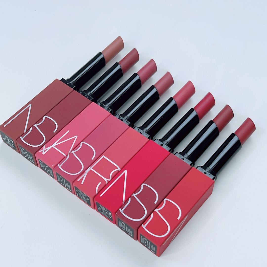 Louis Vuitton Haute Couture Couture Beauty Luxury Makeup Lipstick 4