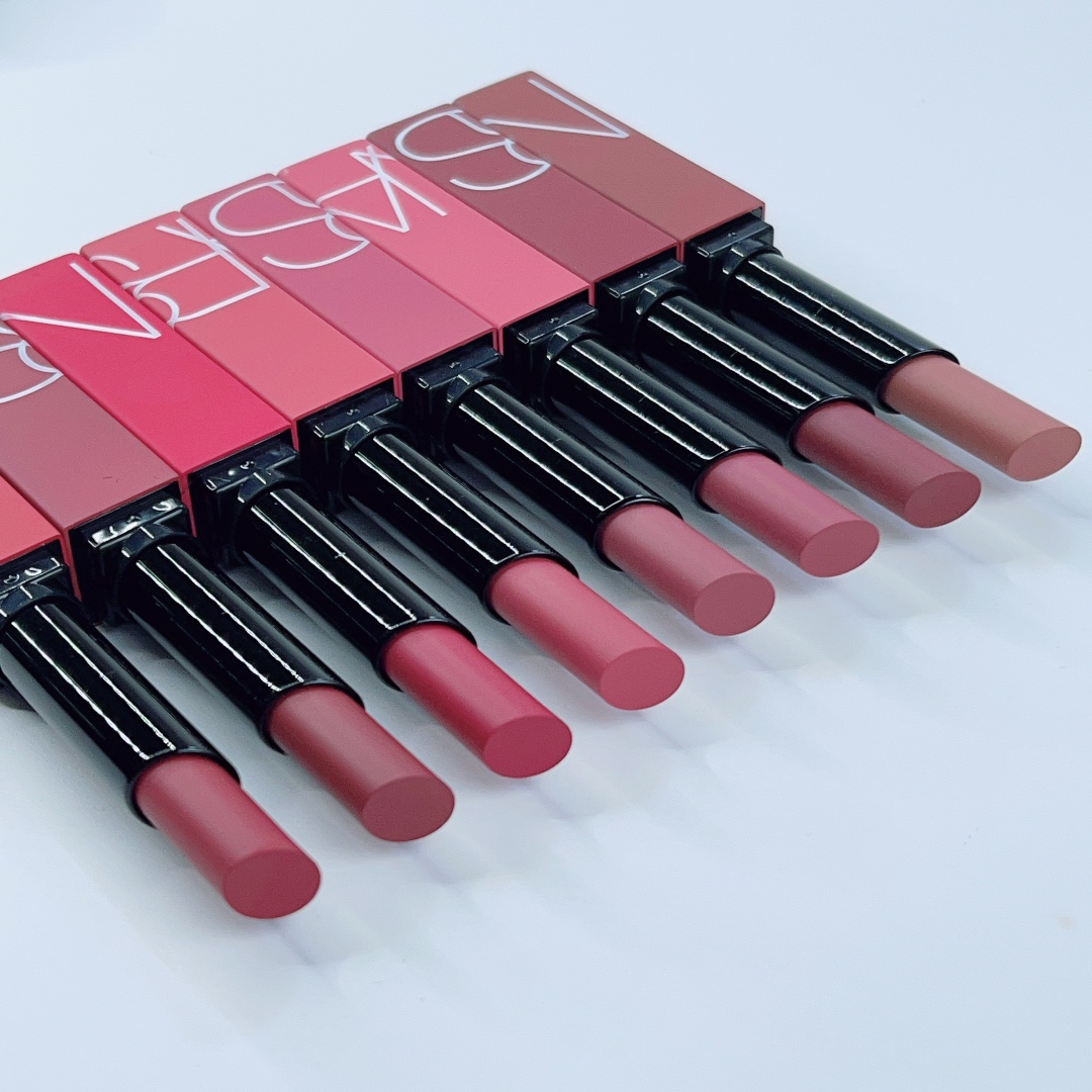 Louis Vuitton Haute Couture Couture Beauty Luxury Makeup Lipstick 5