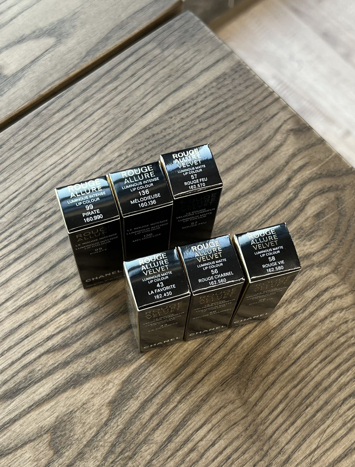 Chanel Haute Couture Couture Beauty Luxury Makeup Lipstick Foundation 2