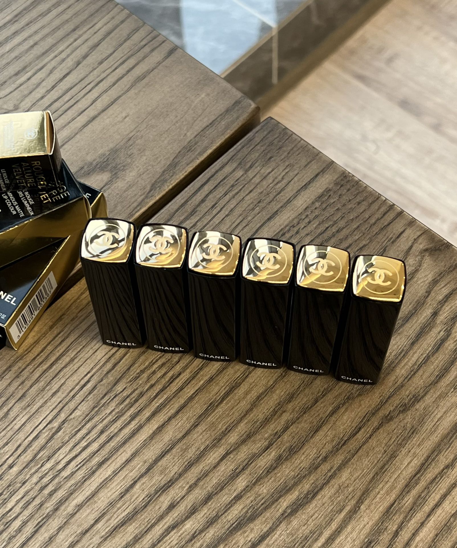 Chanel Haute Couture Couture Beauty Luxury Makeup Lipstick Foundation 4