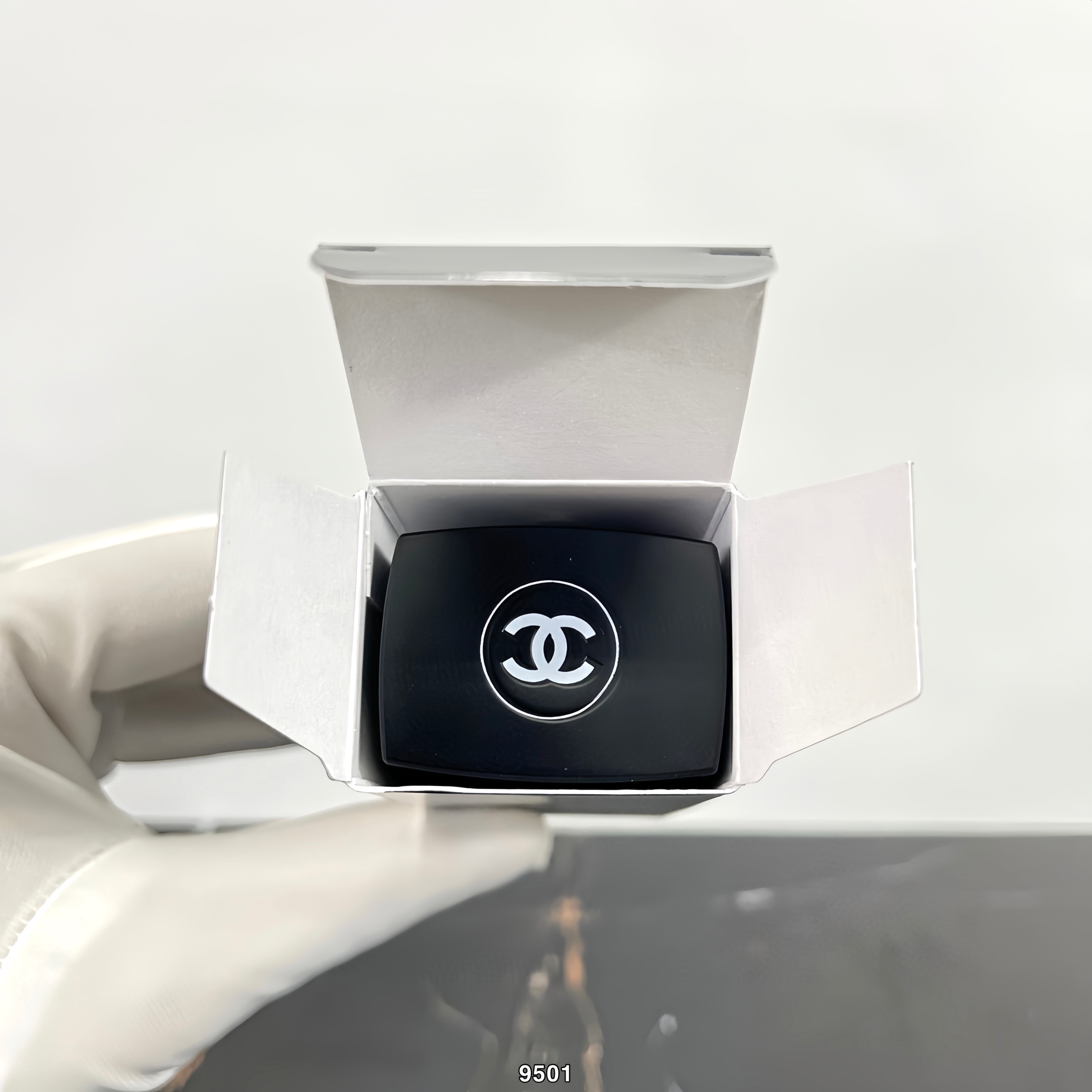 新版CHANEL香奈儿柔光持妆粉底液30ml,可配中文标 4