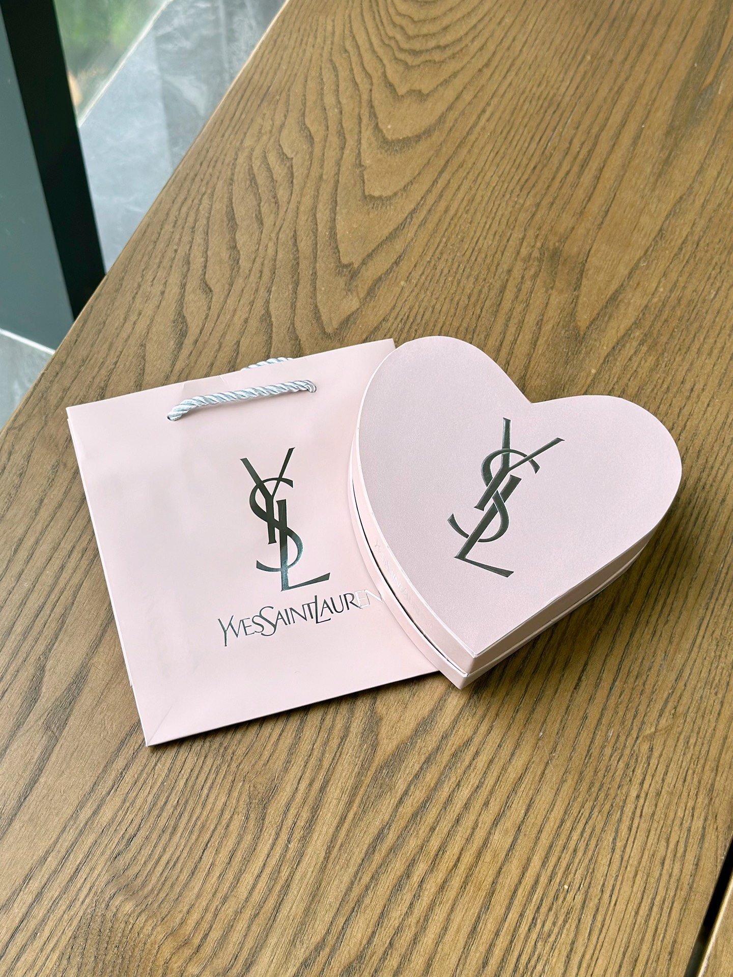 Saint Laurent Haute Couture Couture Beauty Luxury Skincare Cosmetics