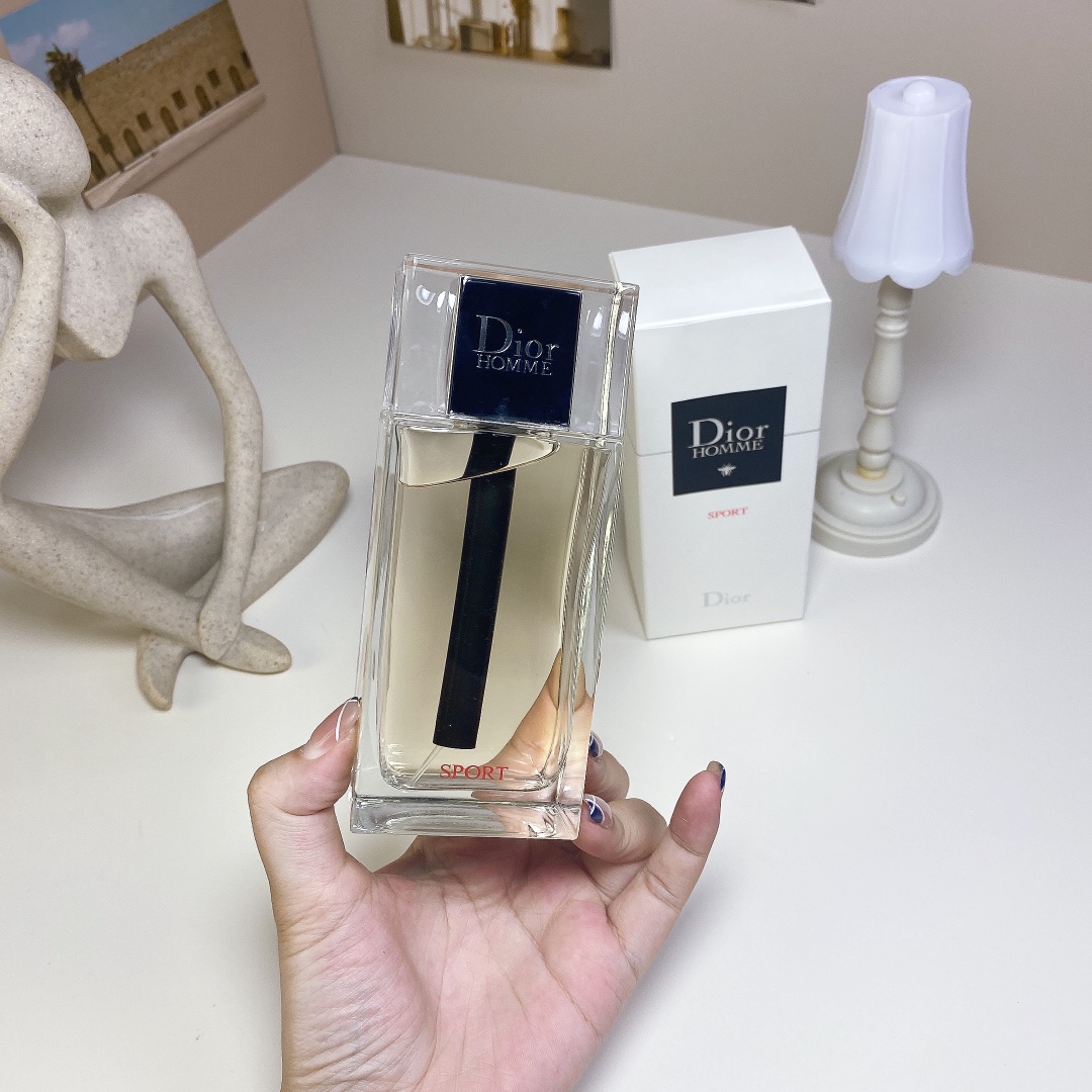 迪奥 Dior 高定典藏传世高定调香工坊典藏香氛香水 #4122778F 2