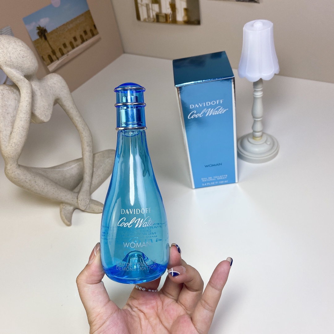 80💰大卫杜夫 冷水海洋女士香水100ml
Davidoff Cool Water Into The Ocean for Women, 2013

香调：果香花香调
前调：香瓜 薄荷 菠萝
中调：紫罗兰
后调：鸢尾花
属性：女香
标签：紫罗兰 脂粉 水果 空气
