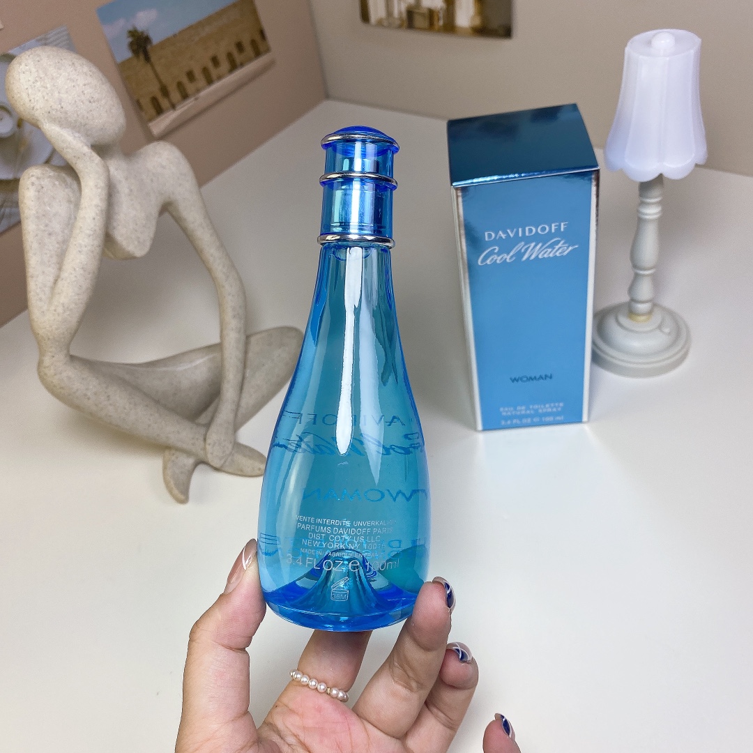 80💰大卫杜夫 冷水海洋女士香水100ml
Davidoff Cool Water Into The Ocean for Women, 2013

香调：果香花香调
前调：香瓜 薄荷 菠萝
中调：紫罗兰
后调：鸢尾花
属性：女香
标签：紫罗兰 脂粉 水果 空气