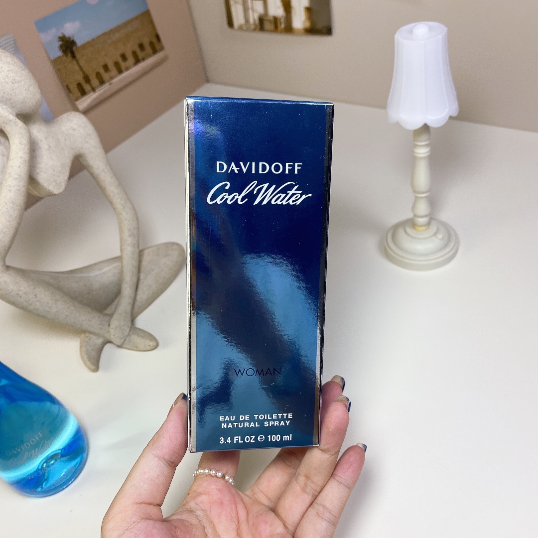 80💰大卫杜夫 冷水海洋女士香水100ml
Davidoff Cool Water Into The Ocean for Women, 2013

香调：果香花香调
前调：香瓜 薄荷 菠萝
中调：紫罗兰
后调：鸢尾花
属性：女香
标签：紫罗兰 脂粉 水果 空气
