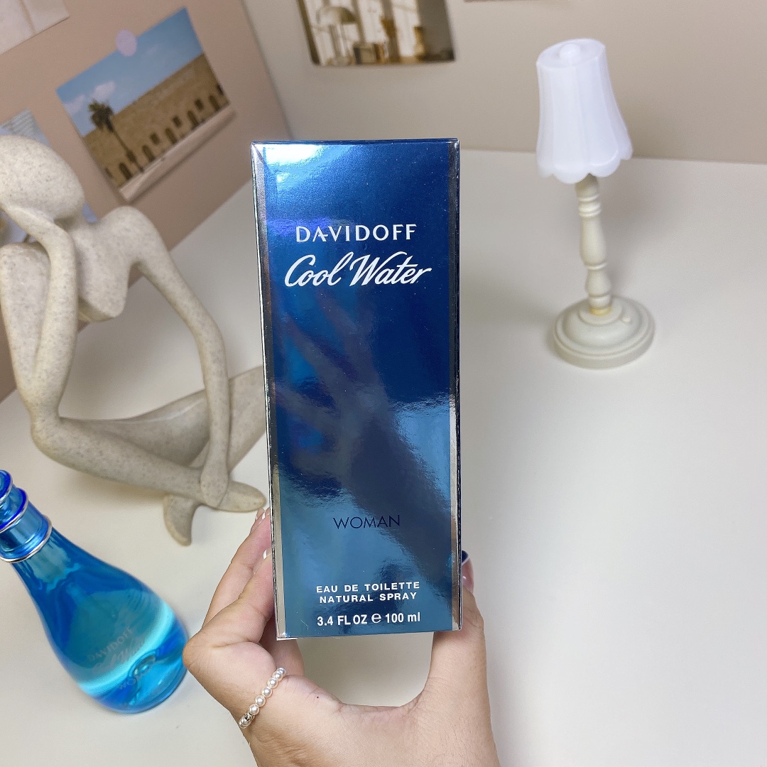 80💰大卫杜夫 冷水海洋女士香水100ml
Davidoff Cool Water Into The Ocean for Women, 2013

香调：果香花香调
前调：香瓜 薄荷 菠萝
中调：紫罗兰
后调：鸢尾花
属性：女香
标签：紫罗兰 脂粉 水果 空气