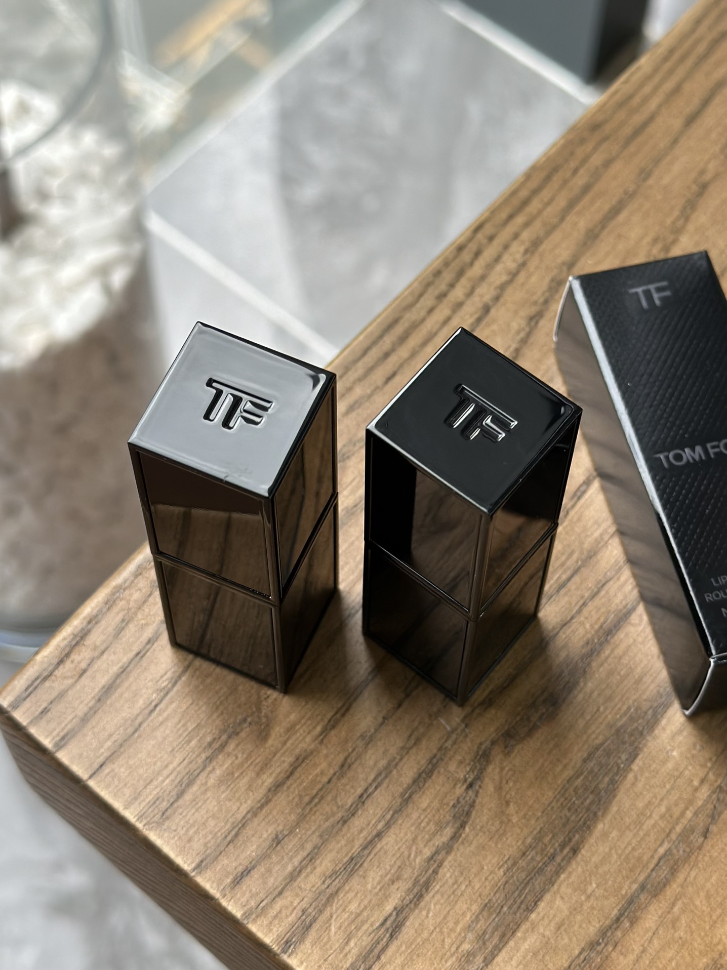 TF黑漆光口红,可配中文标 4