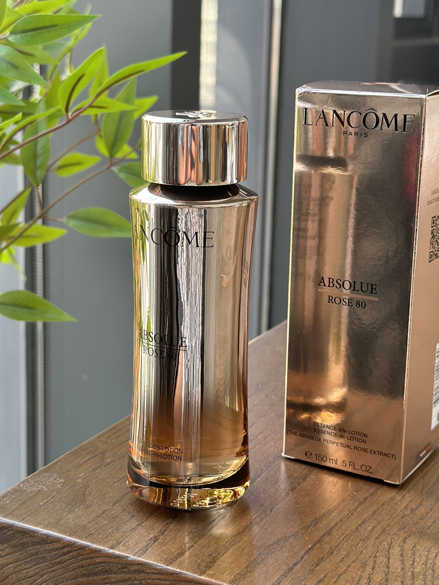 Balenciaga Haute Couture Couture Beauty Luxury Skincare Cosmetics 6