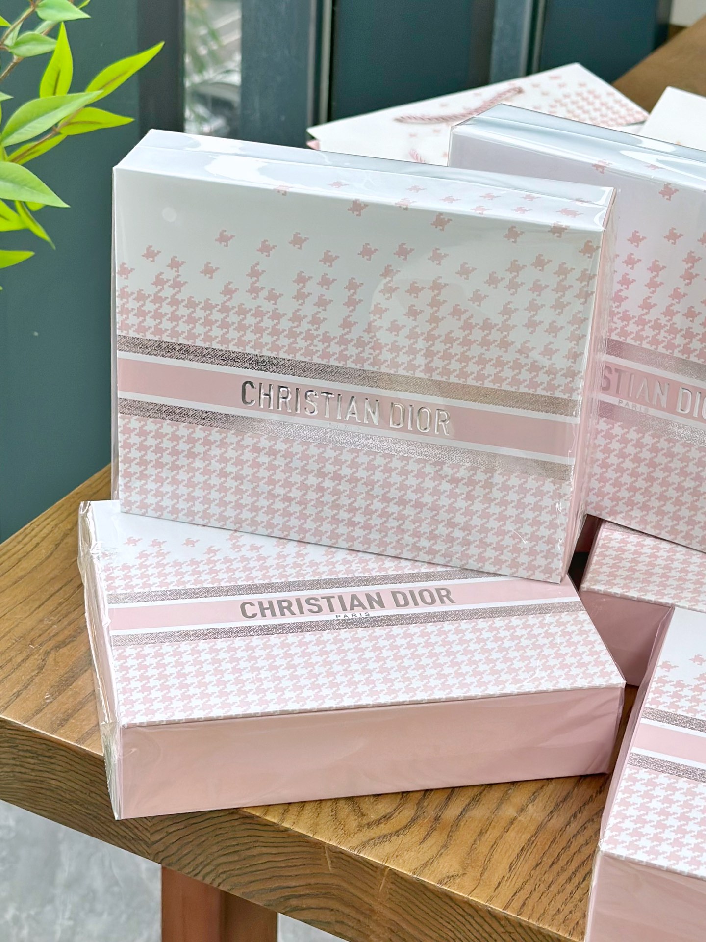 Dior Haute Couture Artisanal Perfumery Haute Fragrance Scent Perfume