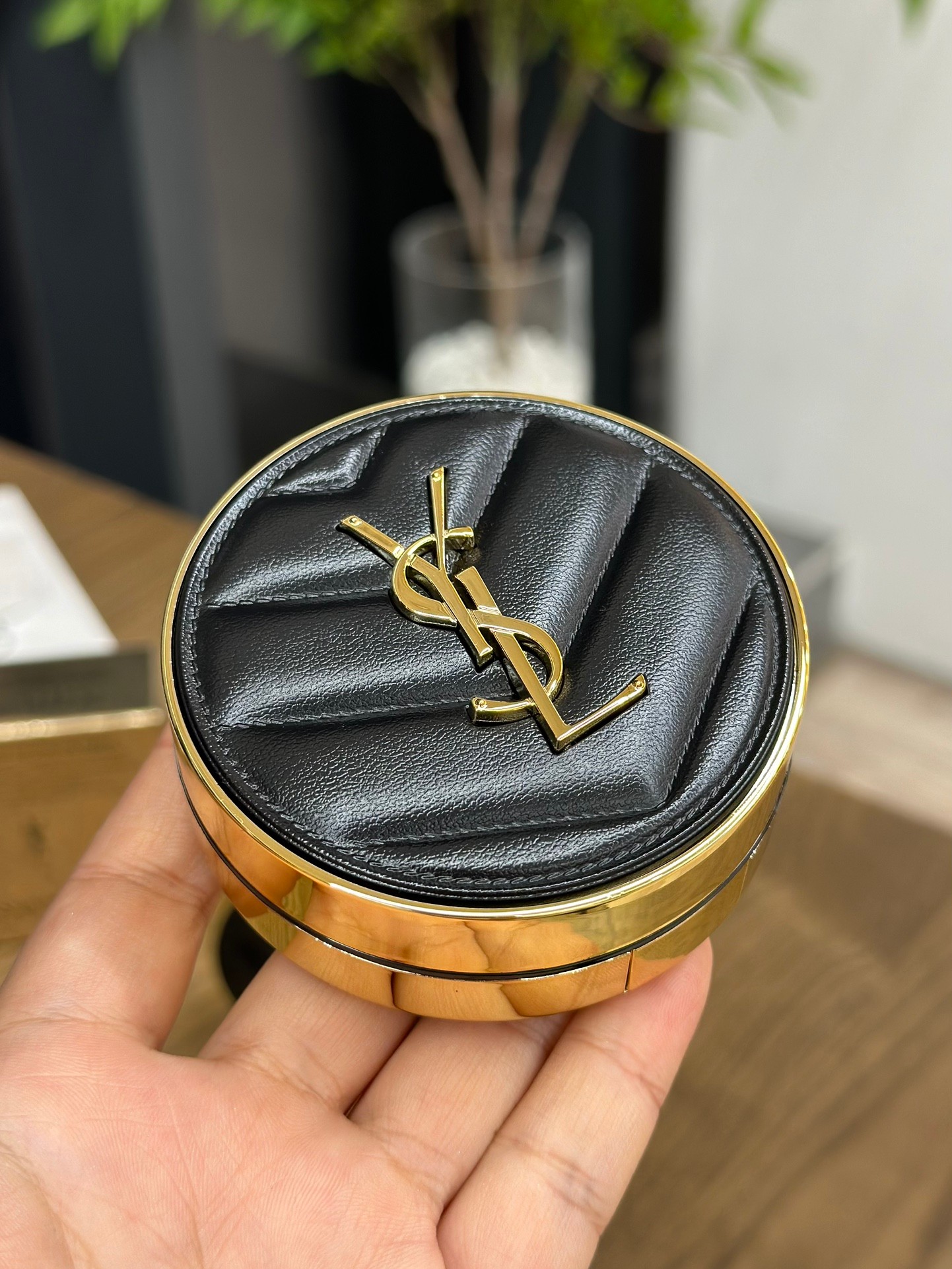 Saint Laurent Haute Couture Classic Luxury Handbag Shoulder Crossbody 2