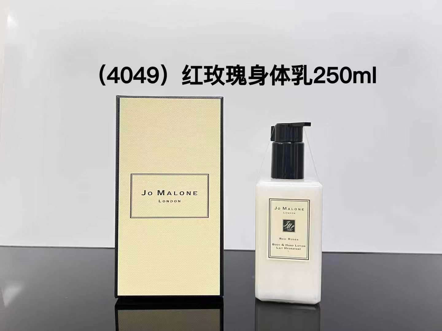 路易威登 Louis Vuitton 高定典藏名品高定成衣时装外套连衣裙衬衫T恤 #28858A3E 3
