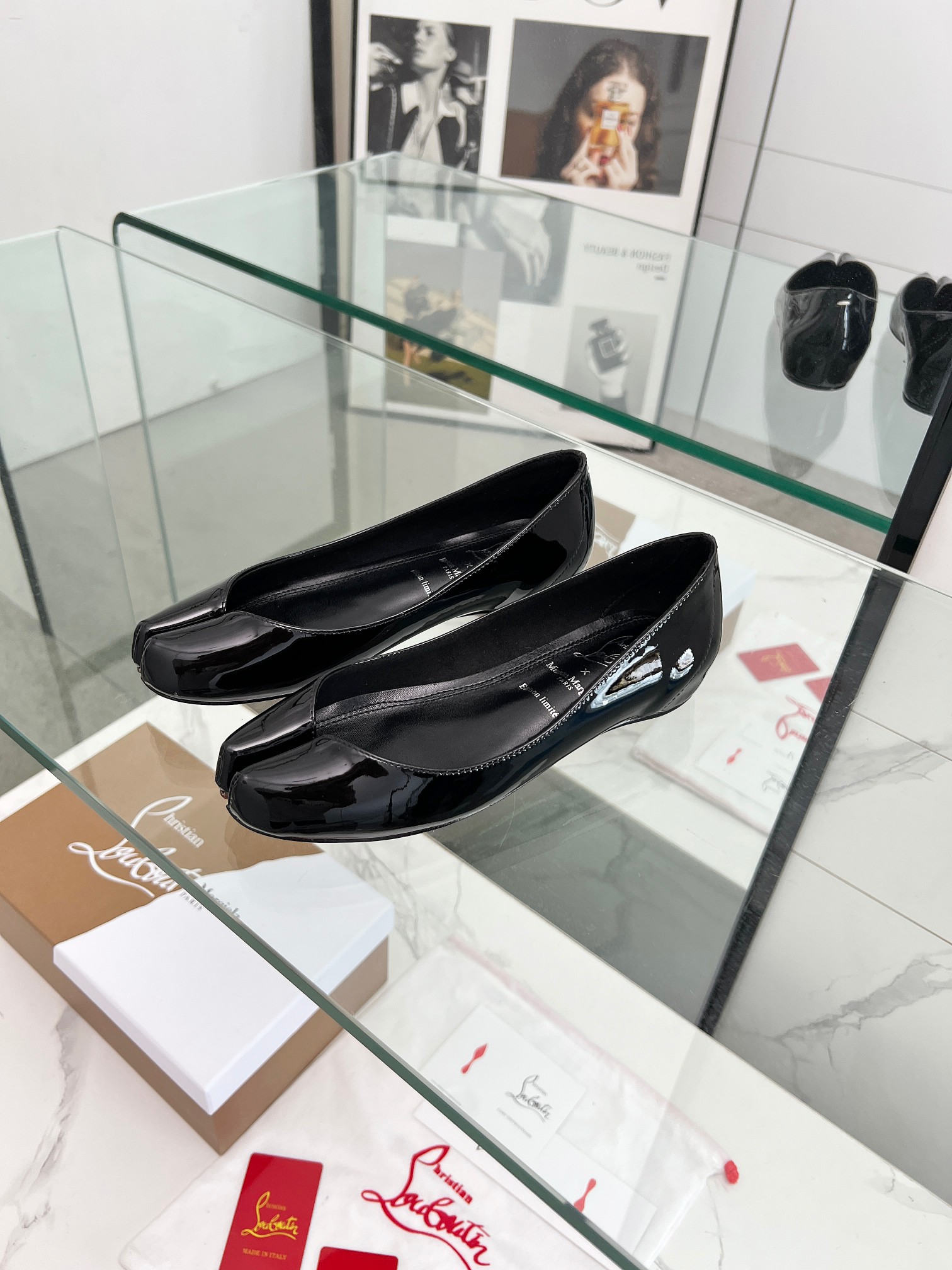 “Christian Louboutin and Maison Margiela Joint Shoe Series: Red Bottom Toe-to-Shoe Collection” - 图片 9