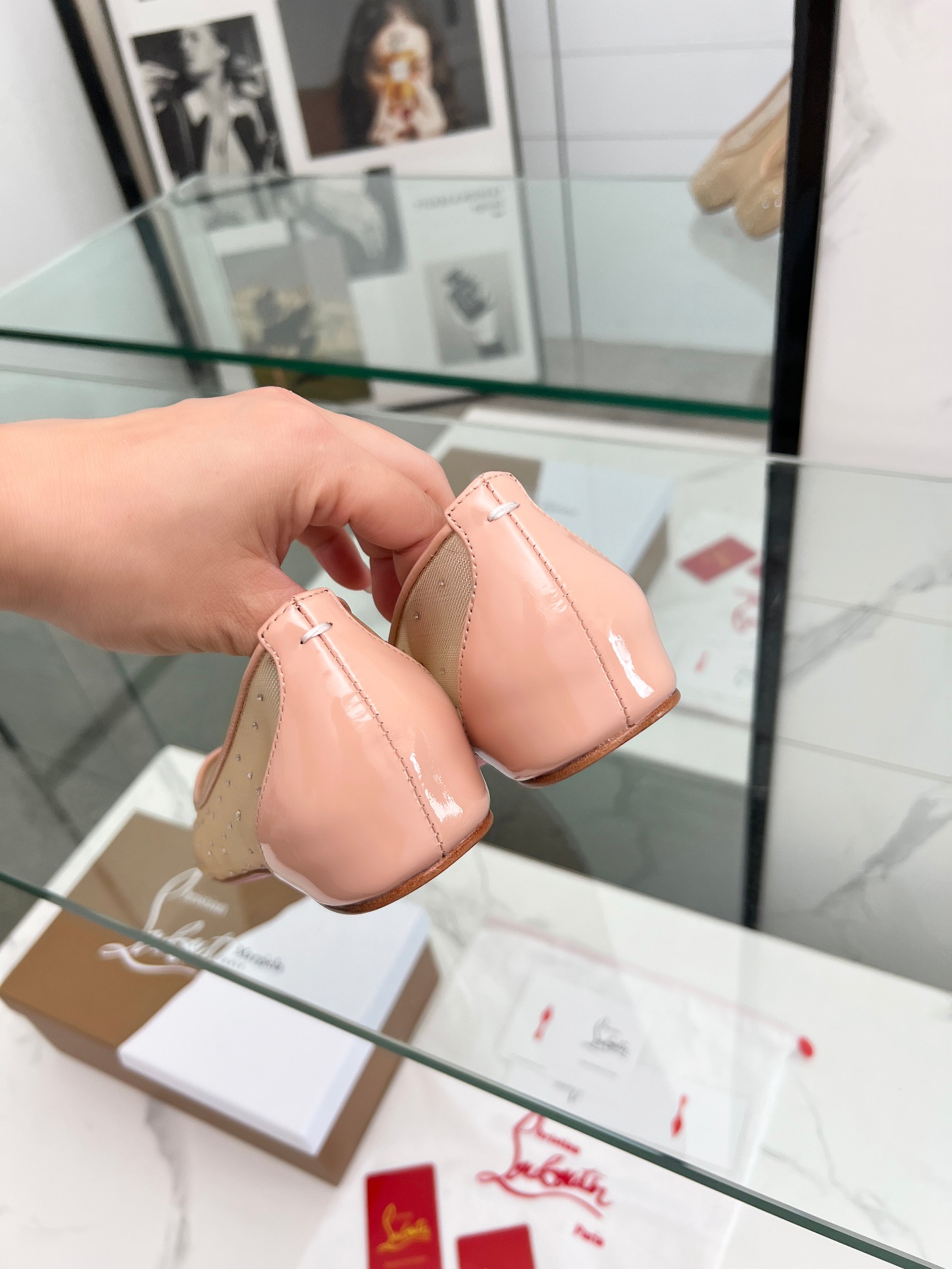 “Christian Louboutin and Maison Margiela Joint Shoe Collection Overview” - 图片 6