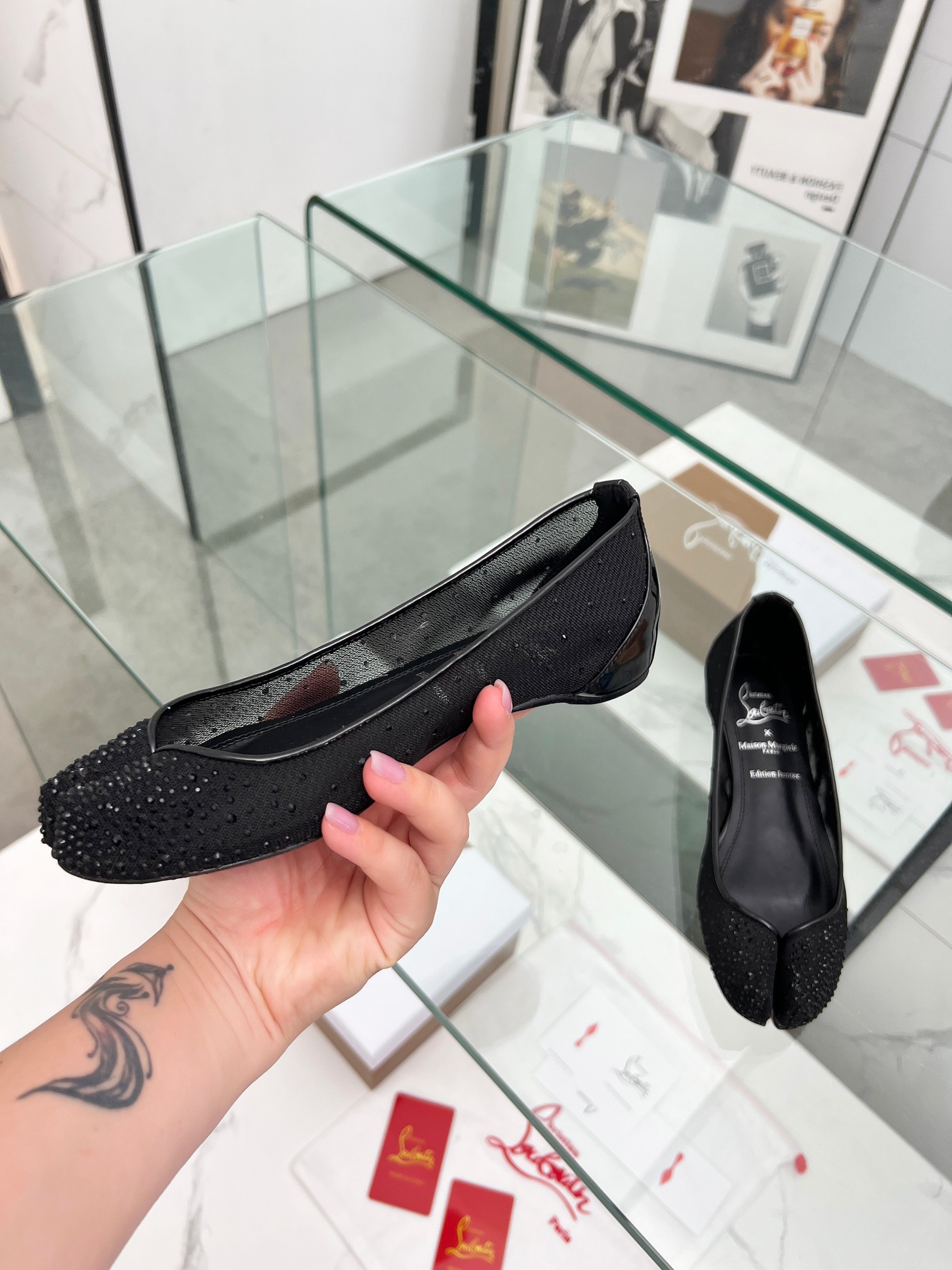 Maison Margiela & Christian Louboutin Joint Shoe Series with Tabi Toes: Review & Details - 图片 3