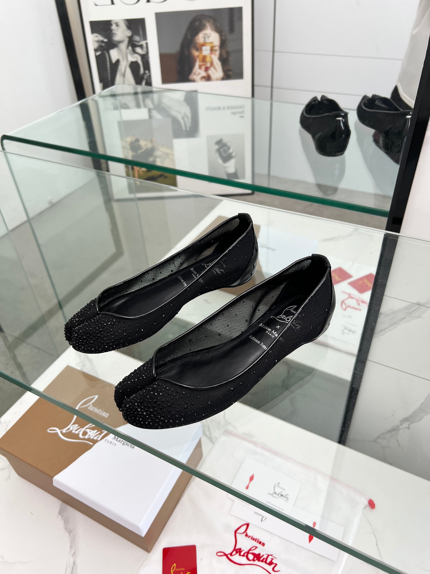 Maison Margiela & Christian Louboutin Joint Shoe Series with Tabi Toes: Review & Details - 图片 8