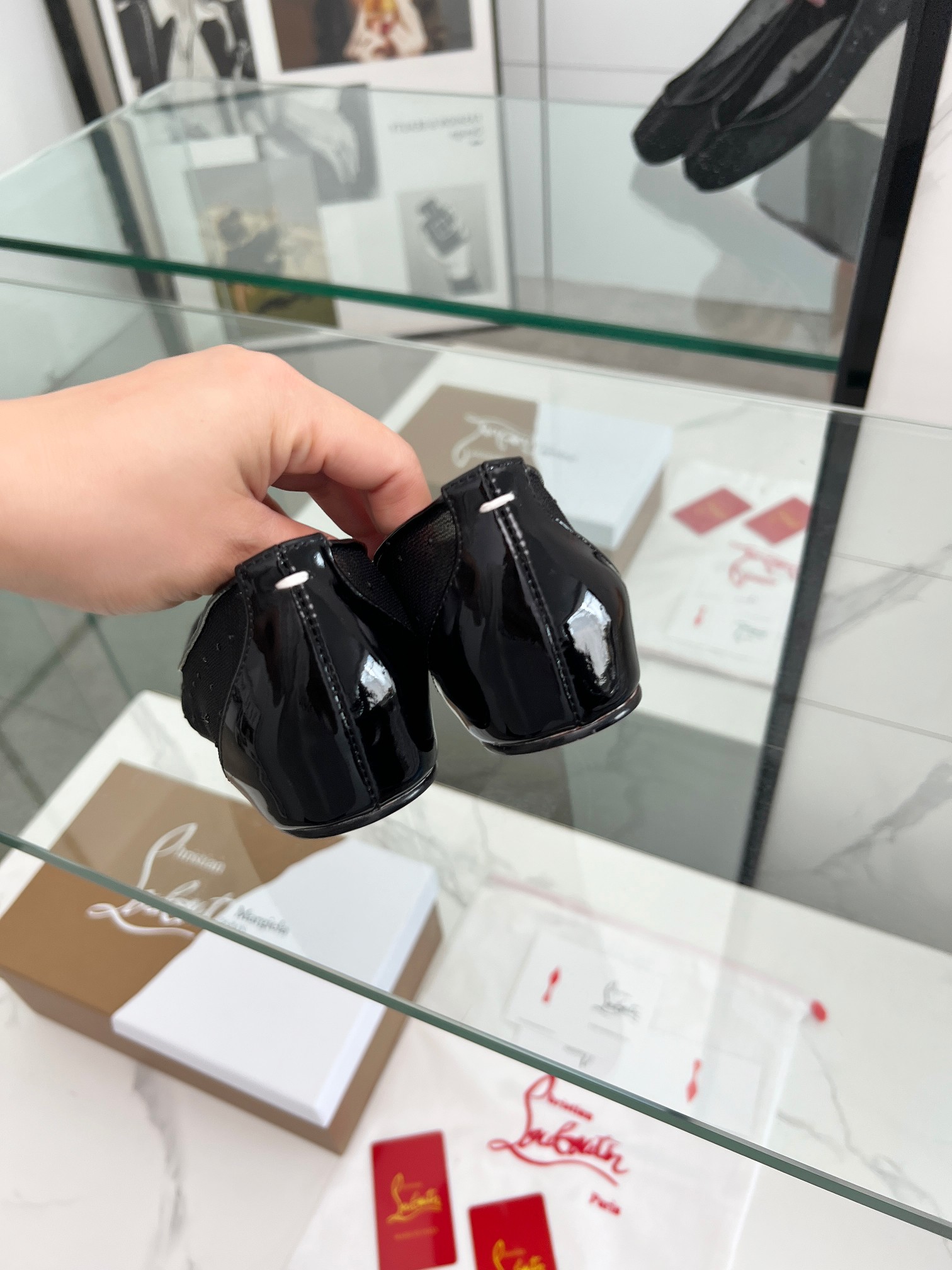 Maison Margiela & Christian Louboutin Joint Shoe Series with Tabi Toes: Review & Details - 图片 6