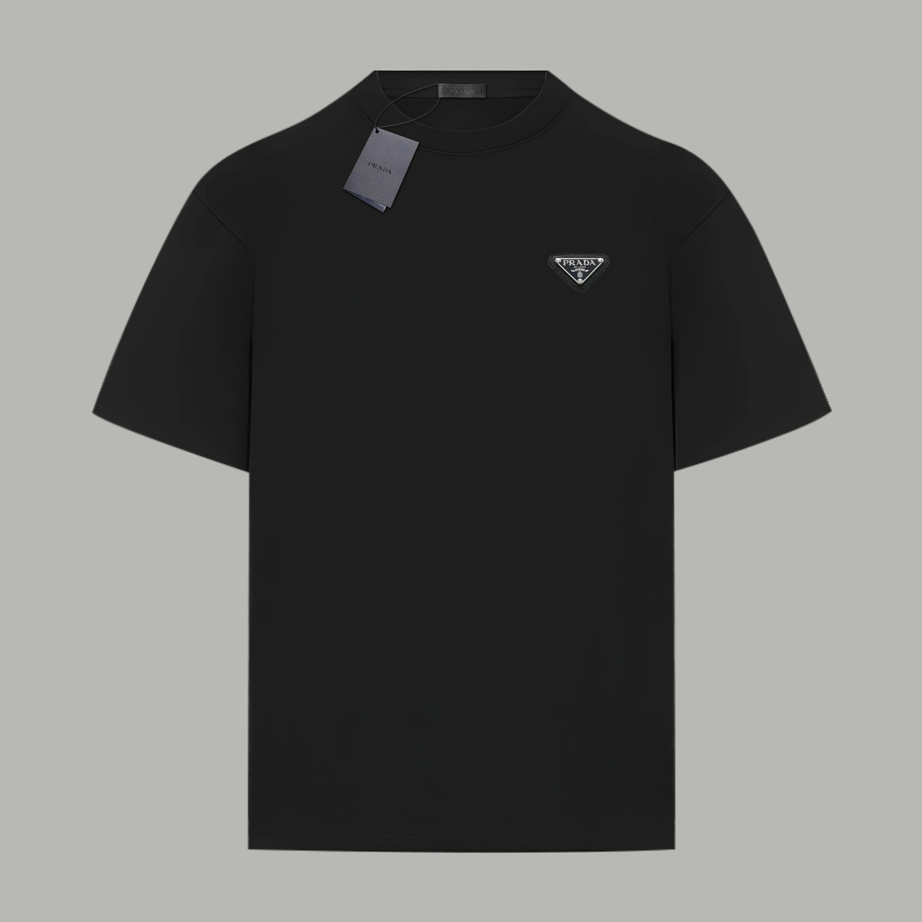 Prada/普拉达 《新款三角铁标》 双纱纯棉短袖
-【280G双纱纯棉顶级面料 手感柔软 百分百