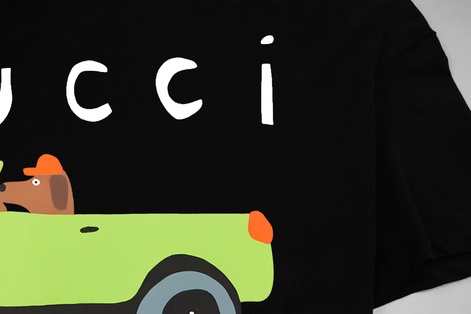 Gucci gucci/古驰《 卡通汽车小狗logo字母》 印花双纱纯棉短袖