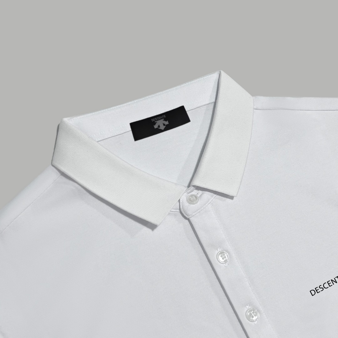 Descente 款式： DESCENTE/迪桑特 硅胶logo字母 翻领Polo衫短袖