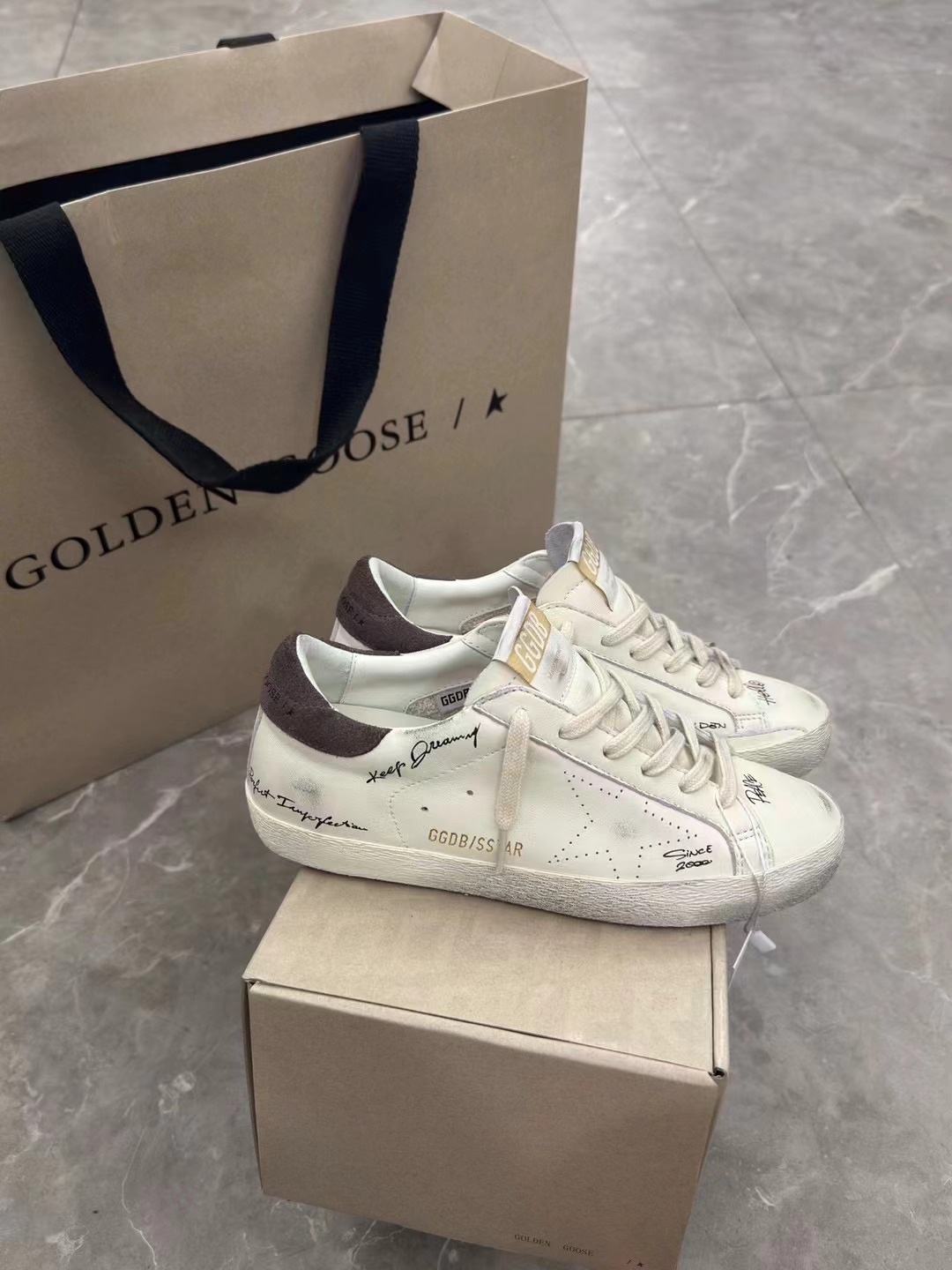 העתק לזול
 Golden Goose נעליים נעלי סקייטבורד זהב אדום לבן קווייד TPU