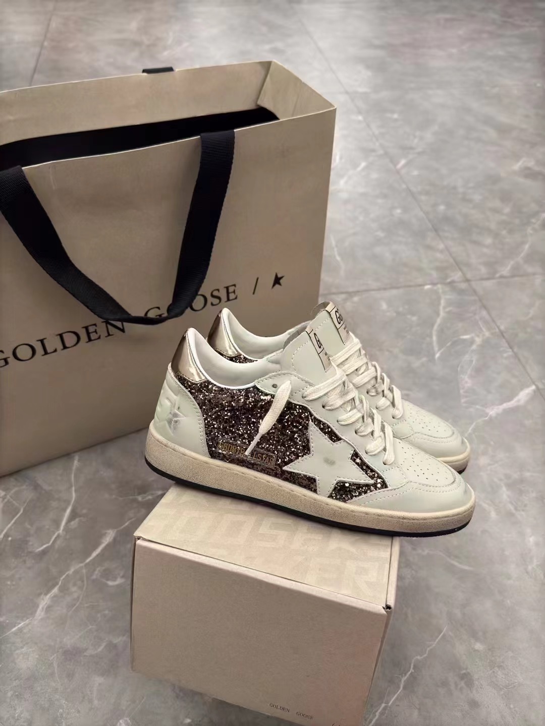 ¡Guanhuo versión superior nuevo color nuevo GGDB zapatos sucios nuevo color se envían! Se acerca un nuevo est…