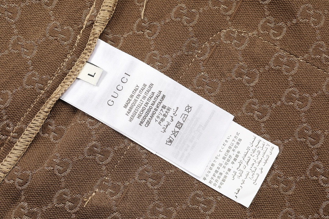 Gucci GUCCI 古驰 发行 轻奢主义 老花字母logo 牛仔布面料 休闲短裤