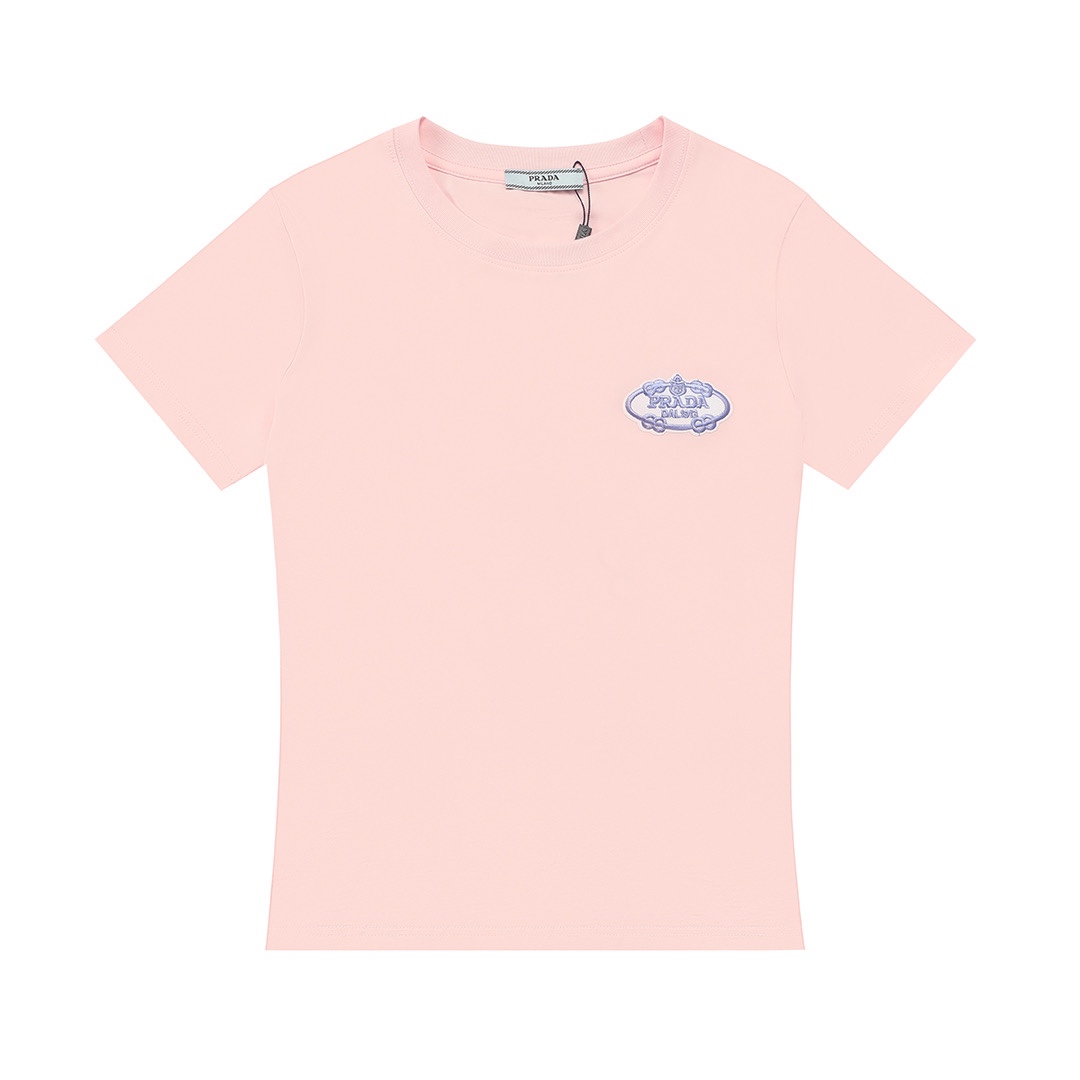 Modelo de mujer) PRADA 2025 nuevo estilo bordado insignia logo, hombro y cintura slim fit, camiseta de manga corta ·Alg…