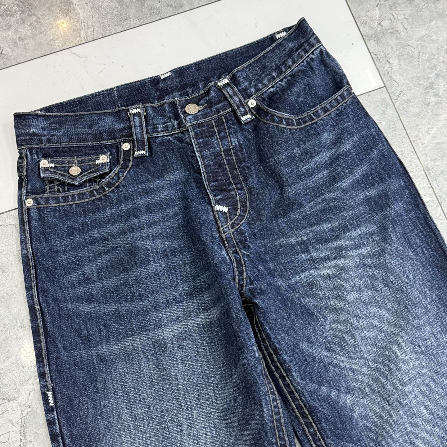 True Religion Jeans - Classic Denim Style in Multiple Sizes Available 3 i1752314288545 439 0 1